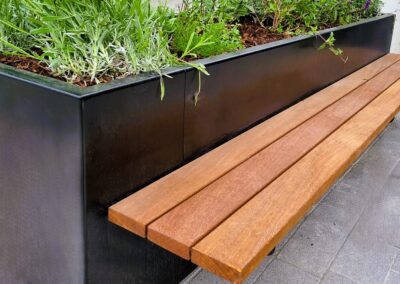 Cruach Design Planter Bench